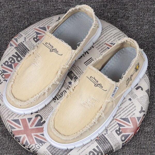 Sports Shoes