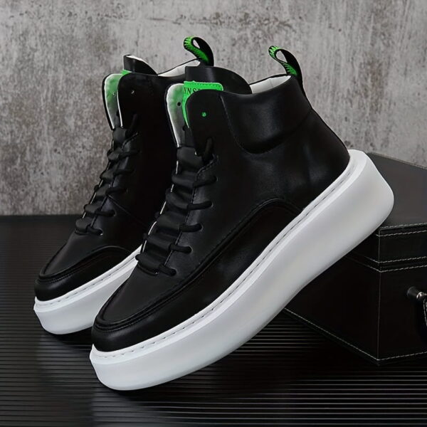 Sports Shoes