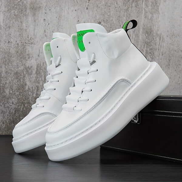Sports Shoes