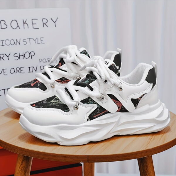 Sports Shoes