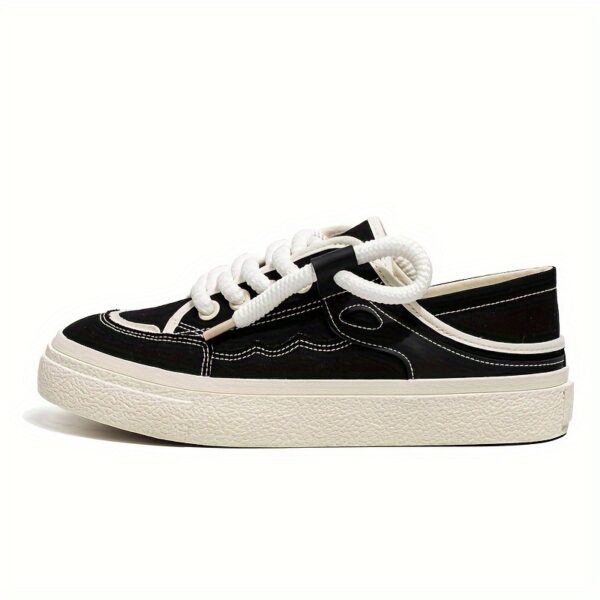 Sports Shoes